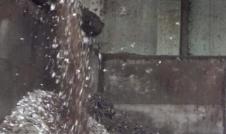 Милиони цигари изгориха митниците