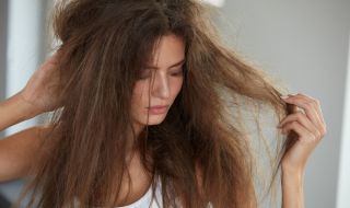 Сухата и чуплива коса може да сигнализира за здравословни проблеми