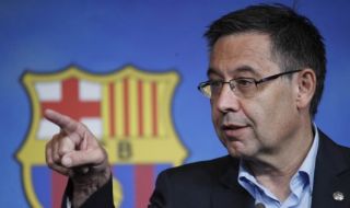 Призоваха за изгонване на бившия президент на Барселона от Испания