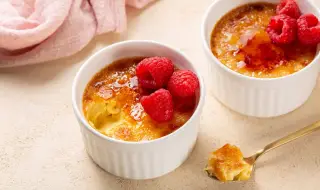 Рецепта на деня: Печен яйчен крем с маслена коричка