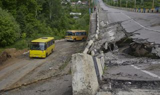 Главните мостове по река Северски Донец са разрушени