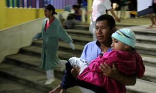 Жертвите на земетресението в Мексико достигнаха 15