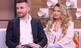 Виктор и Кристина от "Ергенът: Любов в рая" опровергаха слуховете за раздяла, появиха се заедно в ефир (ВИДЕО)