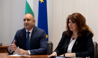 Румен Радев: България трябва да укрепва връзката си с творци, пренесли българското слово