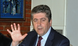 Първанов: Никога държавата не се е намесвала така грубо в политиката