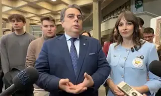 Асен Василев: Бойко Борисов го знаем, той е страхливец и не се е явявал на дебат от 2009 година