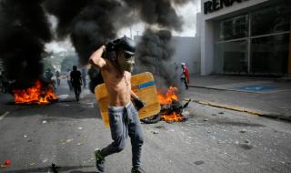 Убиха съдия на барикада във Венецуела