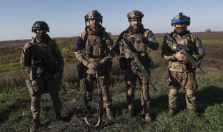 Командващият Сухопътните сили на Украйна призова за укрепване на Купянск. Американската армия не е съгласна