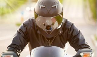 Моторист загина при зверска катастрофа край Ботевград