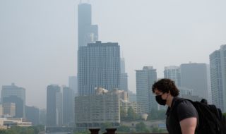 Пожарите в Канада застрашават над 100 милиона американци със замърсен въздух