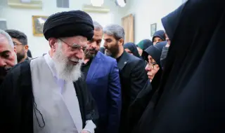  Върховният лидер на Иран и сирийския президент проведоха среща в Техеран