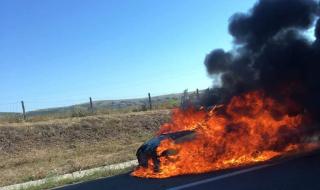 Лек автомобил пламна на магистрала "Тракия"