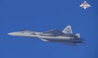 Русия показа новата си гордост Су-57 (ВИДЕО)