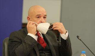 Ген. Мутафчийски: 4 са вече случаите на повторно заразени медици