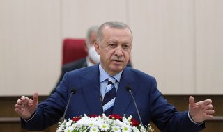 Жест! Ердоган изказа съболезнованията си на президента и на премиера на Гърция заради влаковата катастрофа