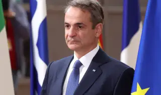 Mitsotakis: If you want to build a big fence, you also need a big door 