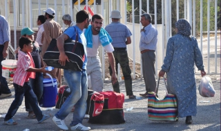 Следващият вот на недоверие вероятно ще бъде за кризата с бежанците