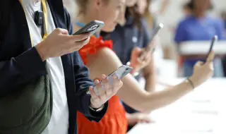 Apple с рекорден износ на iPhone от Индия