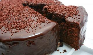 Рецепта на деня: Домашна торта с шоколадов крем