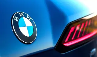 BMW тихомълком представи новата си емблема