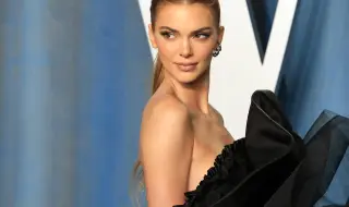 Кендъл Дженър захвърли всички дрехи за 30-ия си рожден ден (СНИМКИ)