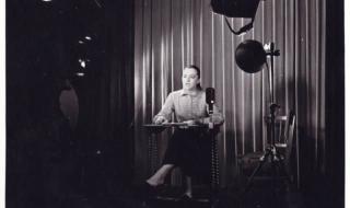 Почина първата телевизионна говорителка в България