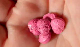 Симулация разкрива шокиращото въздействие на парти дрогата MDMA върху организма
