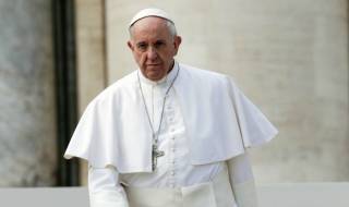 Папата скърби за жертвите в Лондон