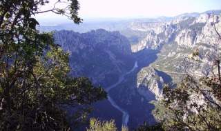Хеликоптер се разби във Франция, 6 жертви