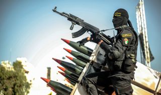 "Ислямски джихад" показа ракети и дронове на военен парад в Газа ВИДЕО