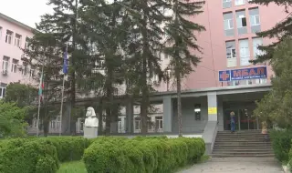 Липса на кадри затвори родилното отделение в Перник