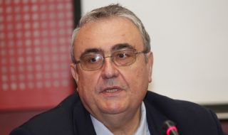 Огнян Минчев: Засега проевропейската част от България е по-силна от русофилската