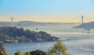 Строги правила! Турция ще изисква сключени застраховки на всички кораби, превозващи петролни продукти 
