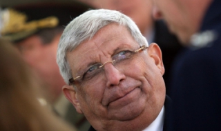 10 часа военно обучение в училищата