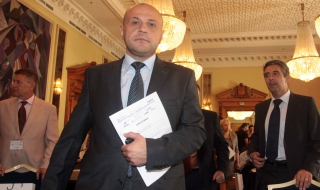 Европа връща платените пари до шест месеца