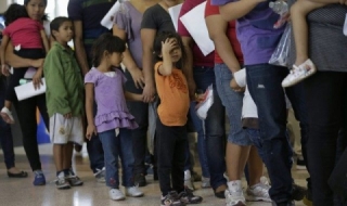 Хванаха 67 имигранти до границата ни