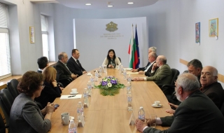 В България трябва да се подготвят лидери