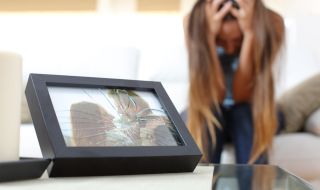 Странните неща, които всяка зодия прави след раздяла