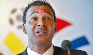 Гулит се самопредложи на Холандия