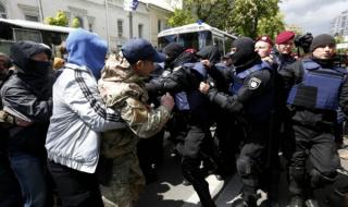 Серия от арести за Деня на победата в Украйна