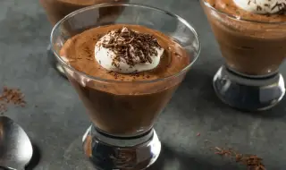 Рецепта на деня: Лесен шоколадов крем с варени яйца