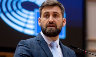 Андрей Новаков: България може да изгуби половината от средствата по ПВУ