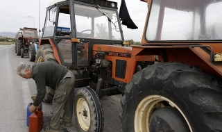 Фермерите в Гърция стягат протести