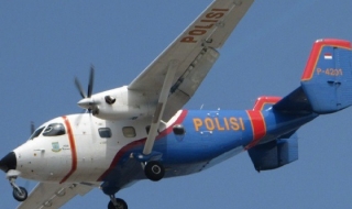 В Индонезия изчезна самолет