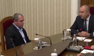 Тошко Йорданов: Ако Петков и Василев отстъпят встрани сме готови за преговори с ПП