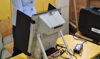 Председателят на РИК: Машинният вот в Добричко не е спрян