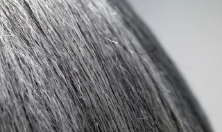 Учени намериха начин да се справят с побеляването на косата (ВИДЕО)
