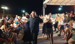Партията на Румен Радев в Свищов се учреди в развлекателен комплекс, тясно свързан с кмет на ГЕРБ