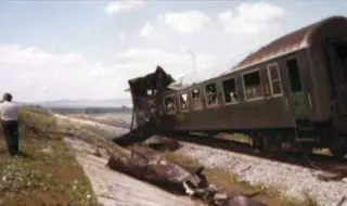 25 април 1988 г. Осъждат на разстрел извършителите на атентата на гара Буново