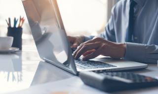 До 1 година 90% от работните места ще изискват компютърни умения